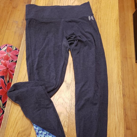 Victoria's Secret xs mid rise perfect x long  leggings - Picture 9 of 9